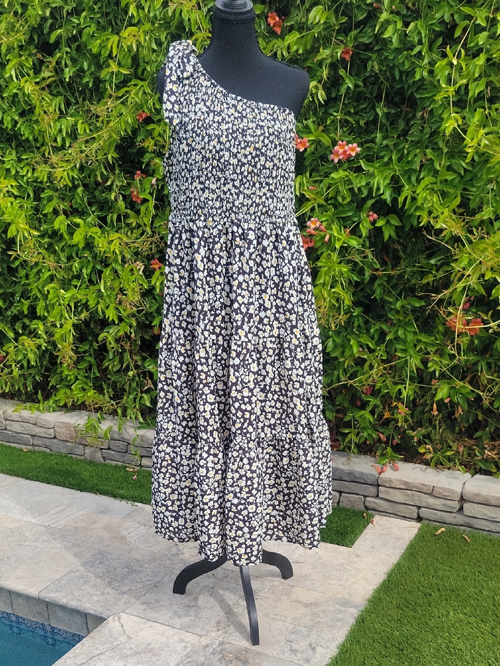 One Shoulder Black White And Yellow Floral Cottagecore Maxi Dress Pockets 18W